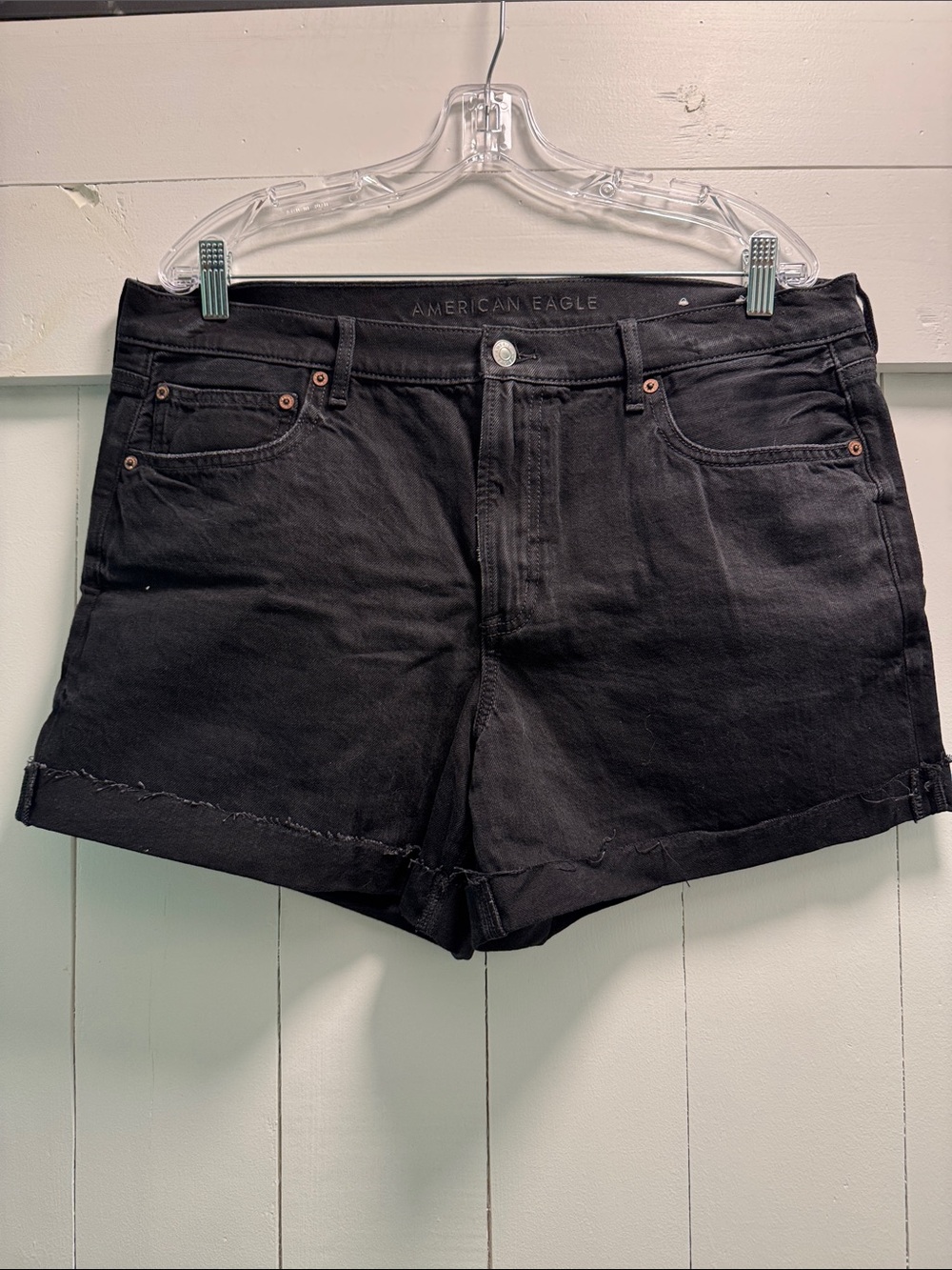 American Eagle Denim Black Strigid Perfect Jean Short 14 Midi 4” inseam hi rise